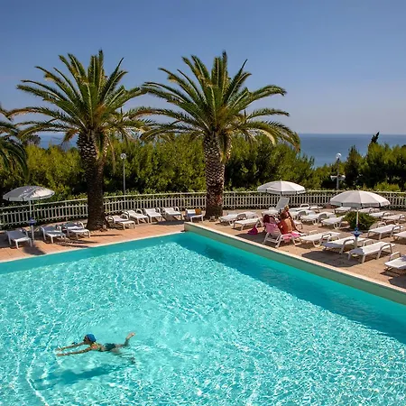 Centro Vacanze Mirage *